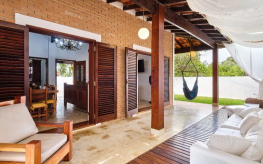 Casa alto padrão pé na areia no – Prumirim Ubatuba