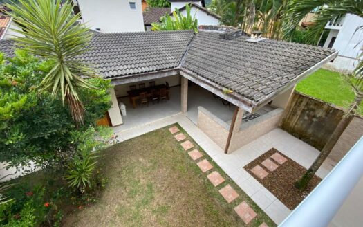 Casa Alto Padrão- Condomínio Fechado – Ubatuba