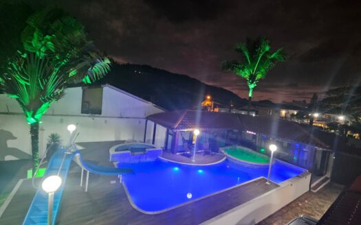 Casa Alto padrão – Praia da Enseada – Ubatuba